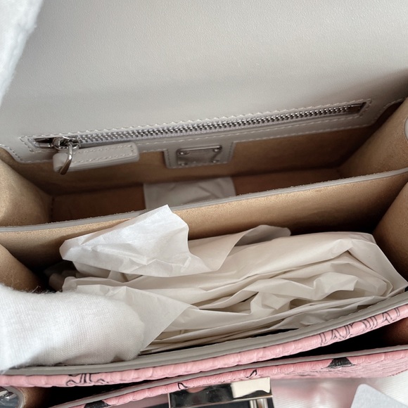 MCM Shoulder Patricia Visetos Soft Pink Coated Canvas Cross Body Bag - Picture 11 of 14